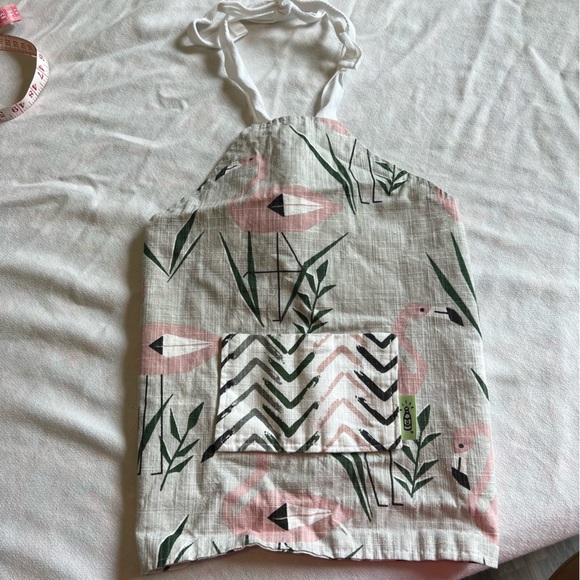 Flamingo gray and pink reversible girls pocketed apron. - Picture 1 of 12